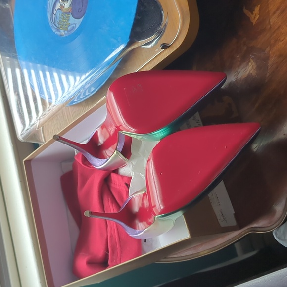 COPY - Iriza 100 multi color louboutin heels - Picture 3 of 4